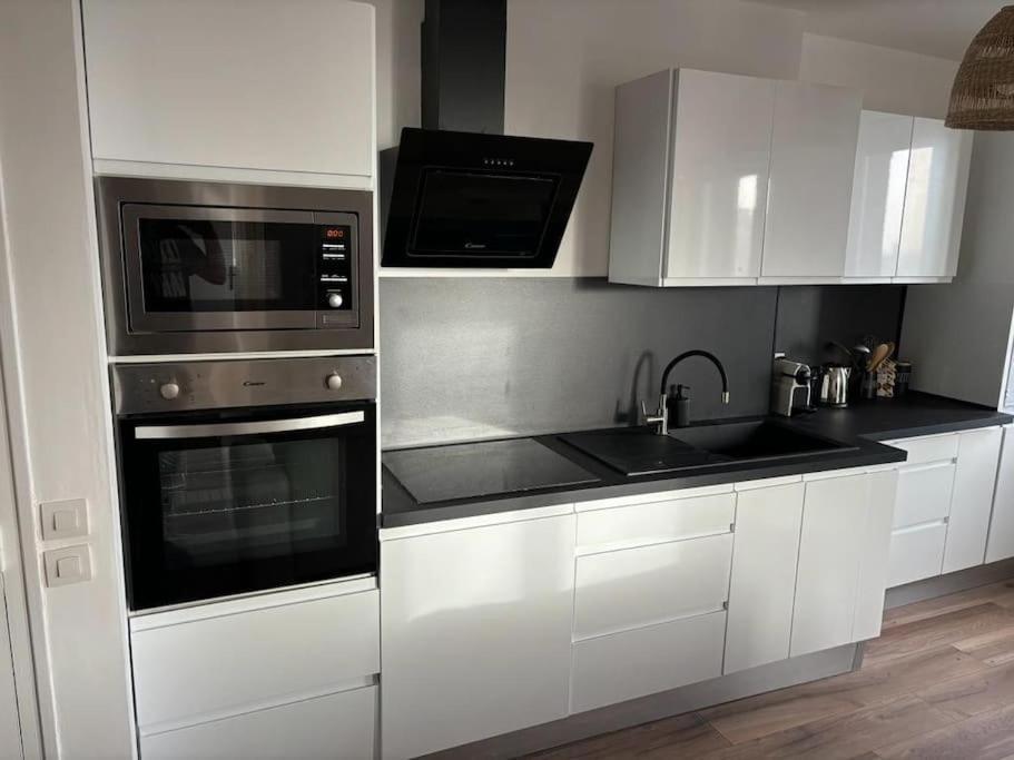 Appartement Cosy Au Coeur De La Ville Aurillac Bagian luar foto