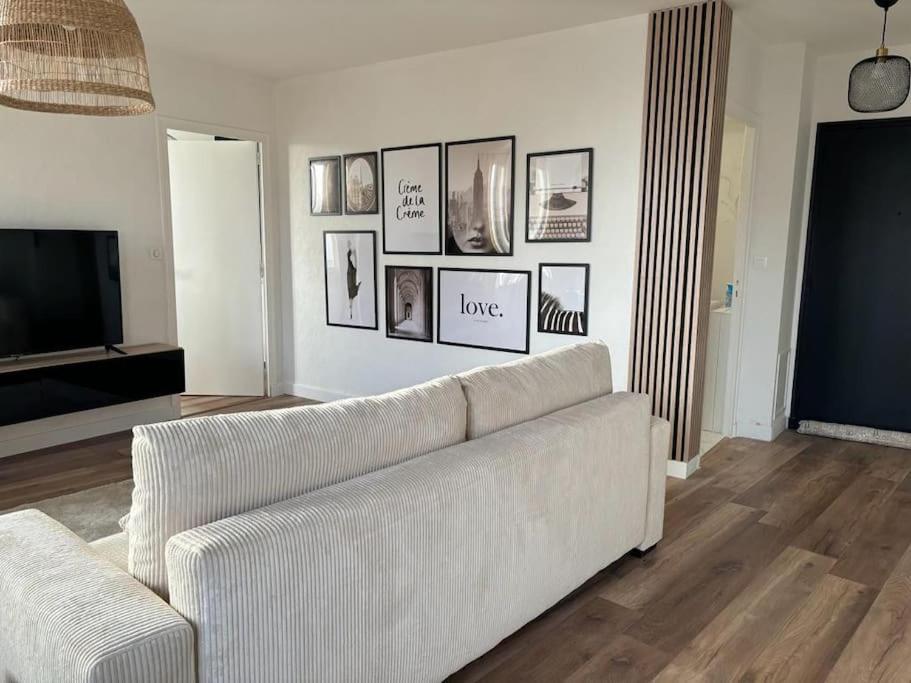 Appartement Cosy Au Coeur De La Ville Aurillac Bagian luar foto